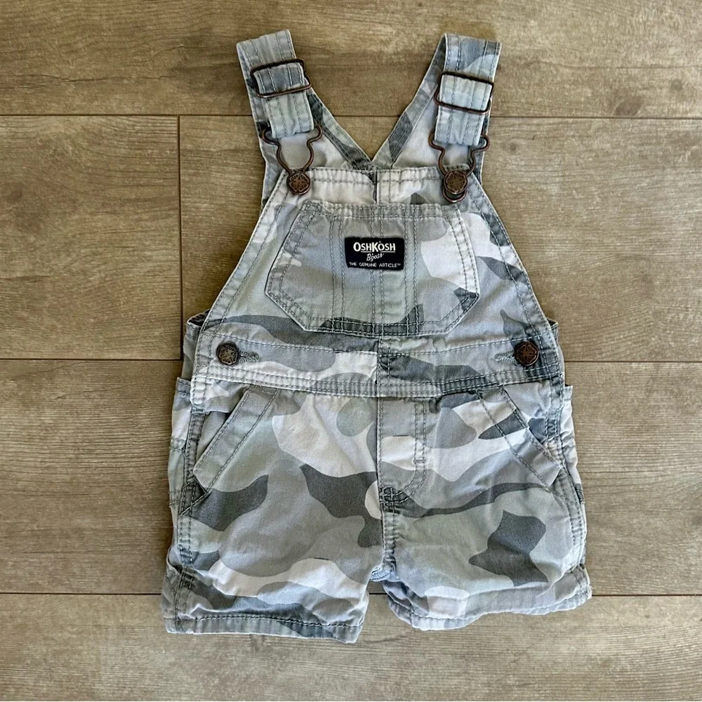 OshKosh B’gosh baby boy 6 month Gray Camo overalls Shortalls EUC
